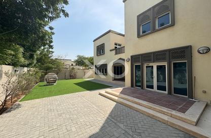 Villa - 3 Bedrooms - 4 Bathrooms for rent in District 8 - Jumeirah Park - Dubai Villa - 3 Bedrooms - 4 Bathrooms for rent in District 8 - Jumeirah Park - Dubai