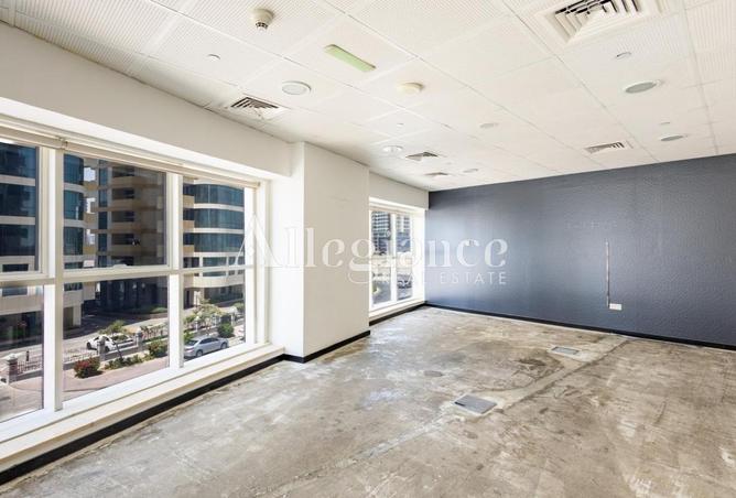 81954800 - Property Main Image