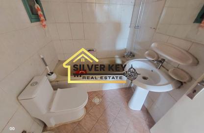 Apartment - 2 Bedrooms - 4 Bathrooms for rent in Abu Shagara building - Abu shagara - Sharjah