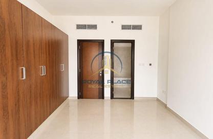 Apartment - 1 - 2 for rent in Royal JVC Building - District 10 - Jumeirah Village Circle - Dubai