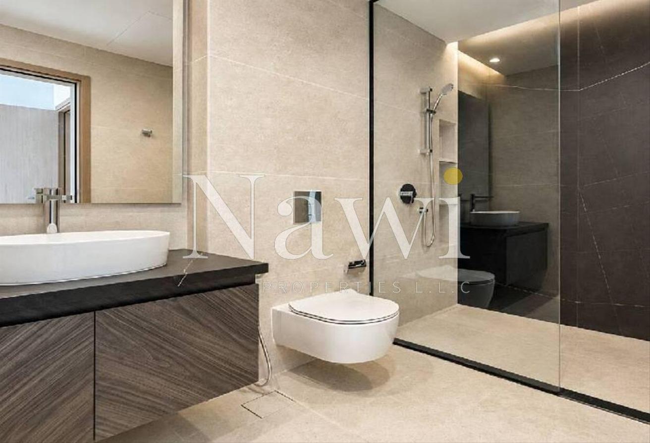 Spacious 3BR + Maid | Burj Khalifa & Canal Views photo 11