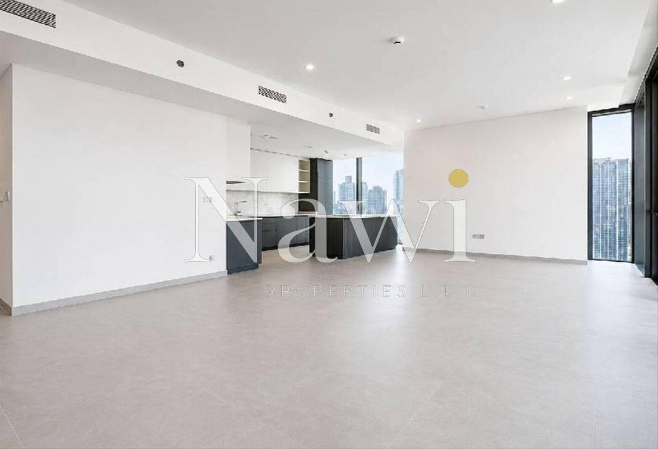 Spacious 3BR + Maid | Burj Khalifa & Canal Views photo 3