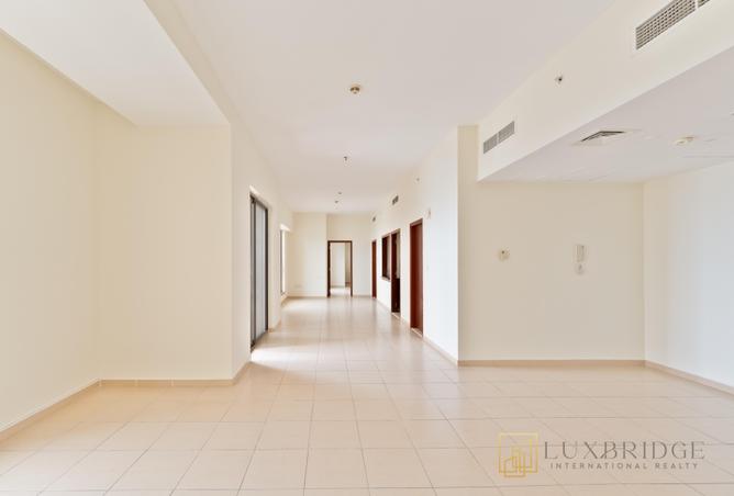 71087888 - صورة العقار 2