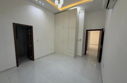 Villa - 5 Bedrooms - 7 Bathrooms for rent in Al Yasmeen 1 - Al Yasmeen - Ajman