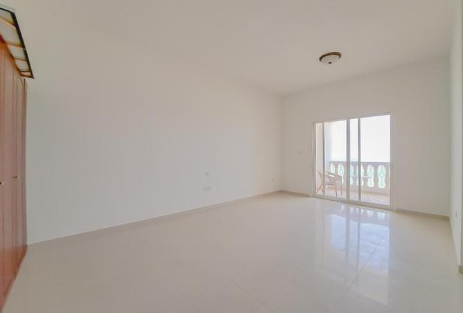 71117828 - Property Image 2