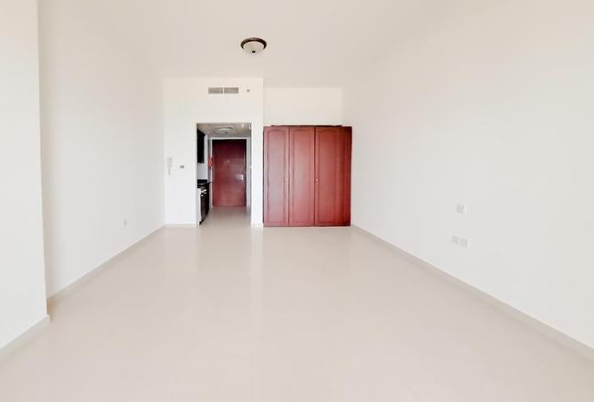 71117828 - Property Image 3