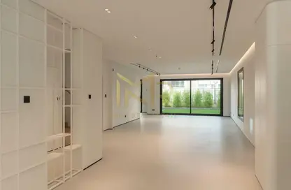 فيلا - 4 غرف نوم - 6 حمامات للايجار في لانتانا فيلا 1 - لانتانا فيلا - حديقة دبي العلميه - دبي