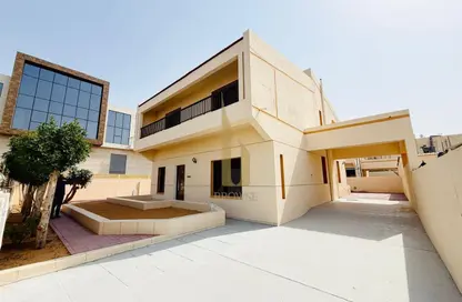 Villa - 4 Bedrooms - 4 Bathrooms for rent in Jumeirah 3 Villas - Jumeirah 3 - Jumeirah - Dubai