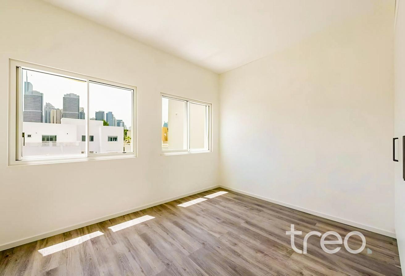 5 Beds | Renovated | Pool | Exclusive photo 21