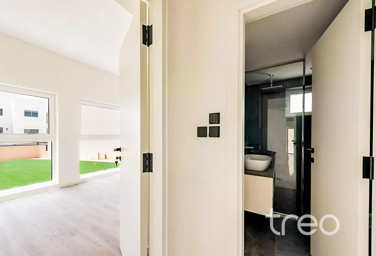 5 Beds | Renovated | Pool | Exclusive photo 9