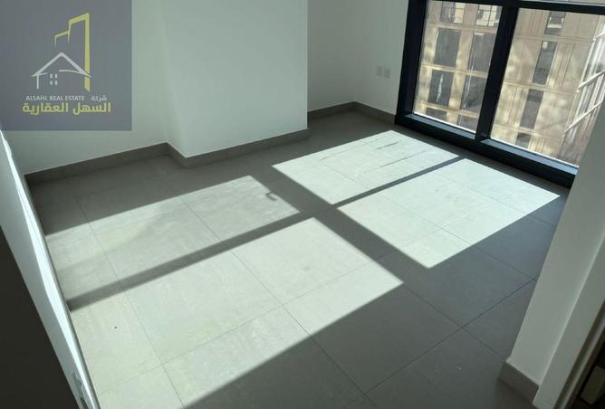 72720241 - Property Main Image