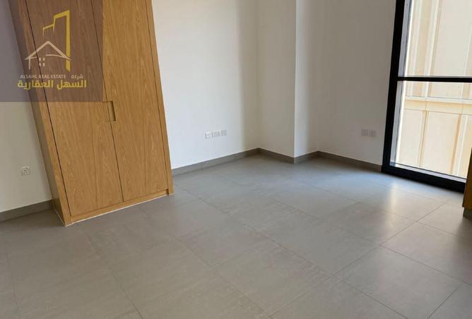 72720241 - Property Image 3