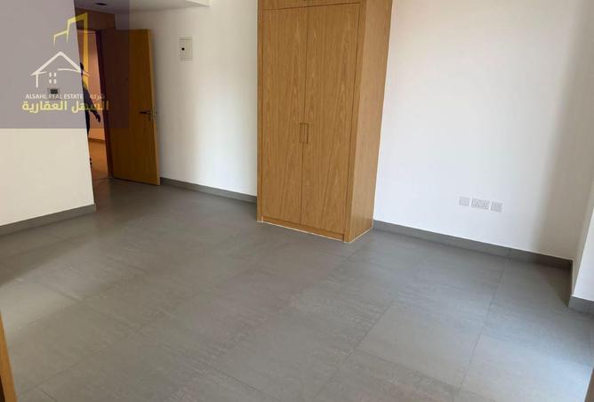 72720241 - Property Image 2