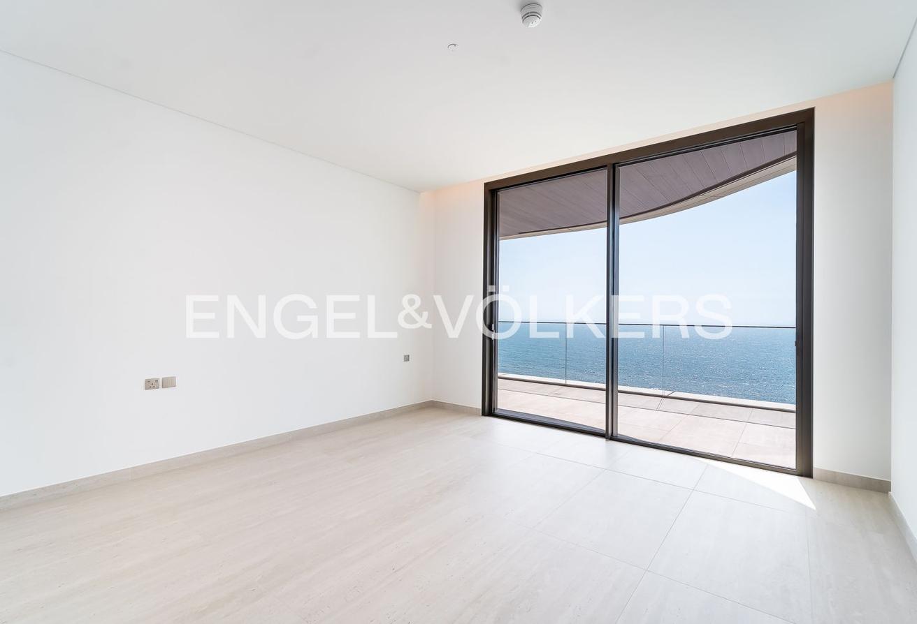 Exclusive | Ocean View | Top Floor | Corner Unit photo 17