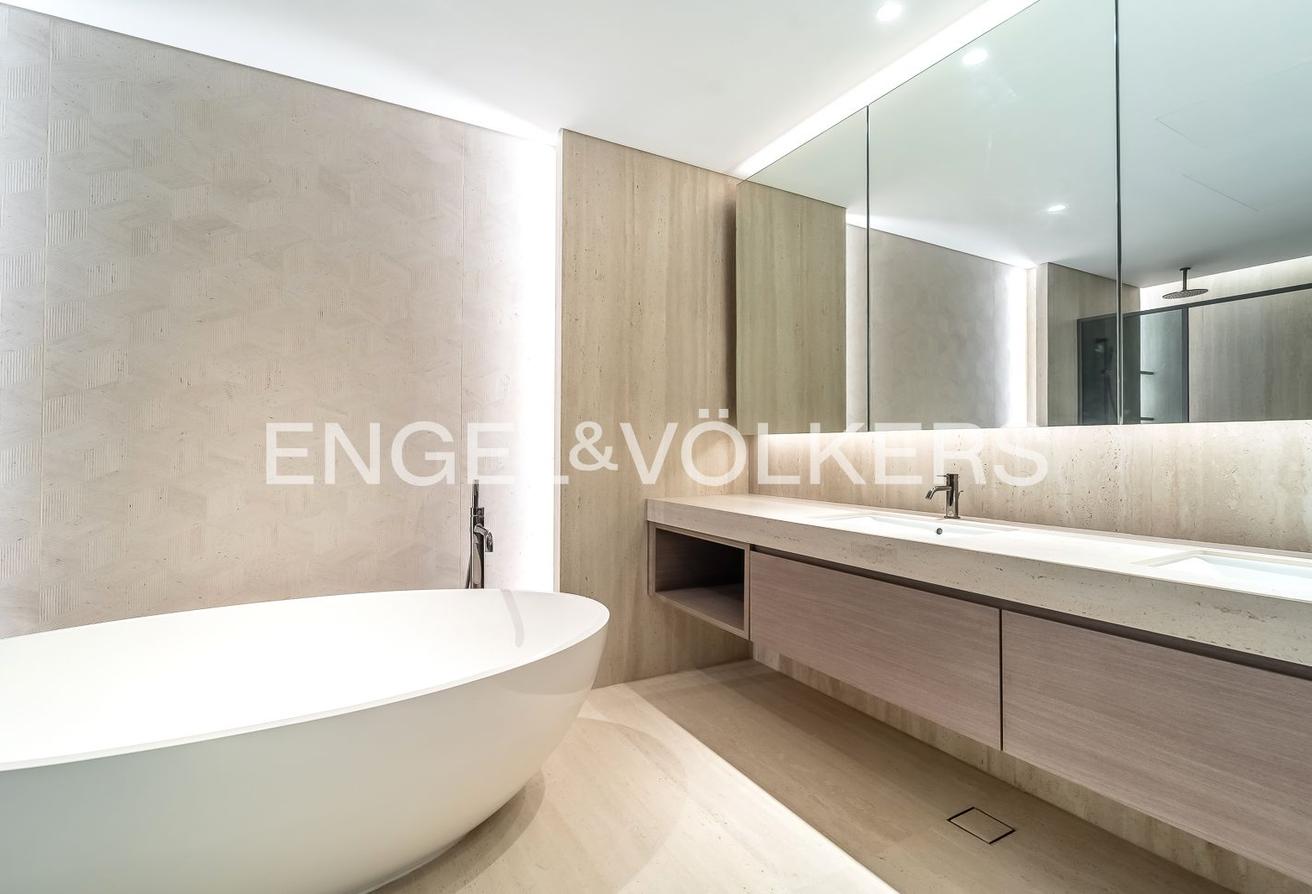 Exclusive | Ocean View | Top Floor | Corner Unit photo 19