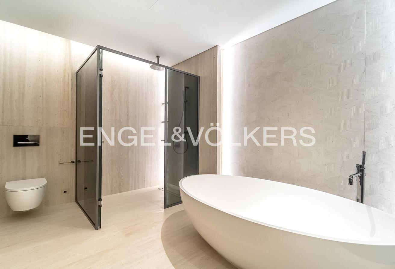 Exclusive | Ocean View | Top Floor | Corner Unit photo 20