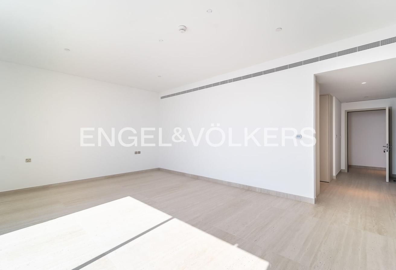 Exclusive | Ocean View | Top Floor | Corner Unit photo 22