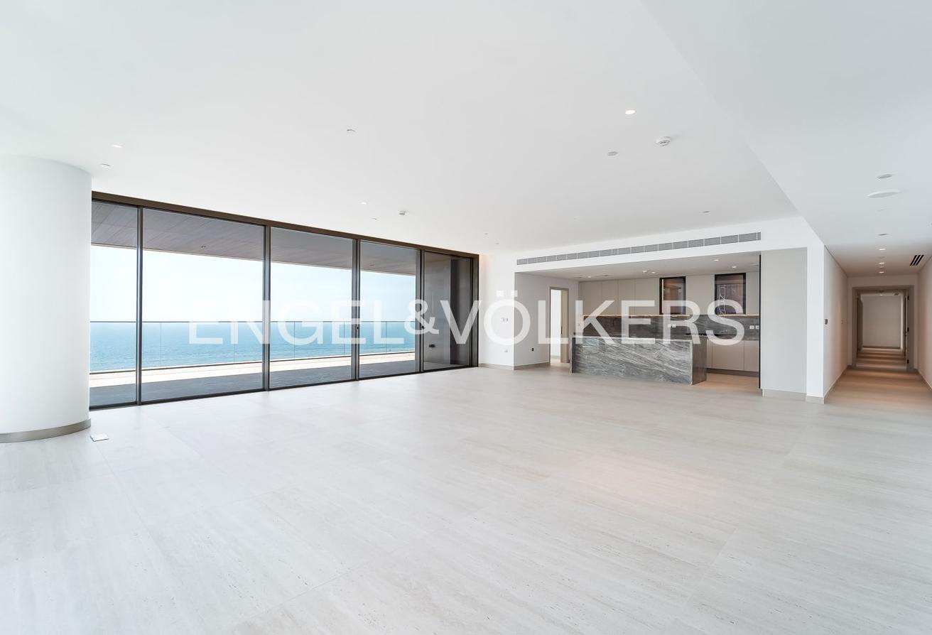 Exclusive | Ocean View | Top Floor | Corner Unit photo 6