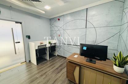Office Space - Studio - 1 Bathroom for rent in Al Fajer Complex - Oud Metha - Bur Dubai - Dubai