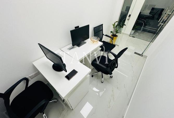 81929011 - Property Image 2