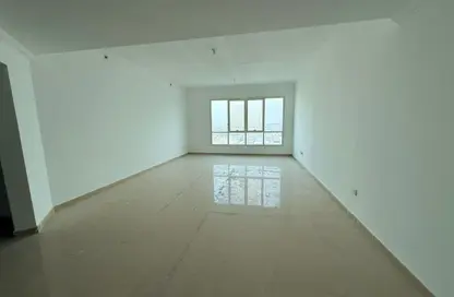 Apartment - 3 Bedrooms - 4 Bathrooms for rent in Al Majaz 3 - Al Majaz - Sharjah