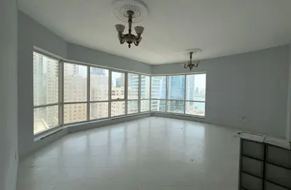 Apartment - 1 Bedroom - 2 Bathrooms for rent in Al Majaz 3 - Al Majaz - Sharjah