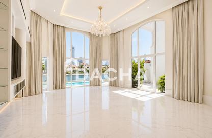 Villa - 4 Bedrooms - 5 Bathrooms for rent in Garden Homes Frond C - Garden Homes - Palm Jumeirah - Dubai