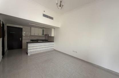 Apartment - Studio - 1 Bathroom for rent in Rokane G23 - International City Phase 2 - Al Warsan 4 - Al Warsan - Dubai