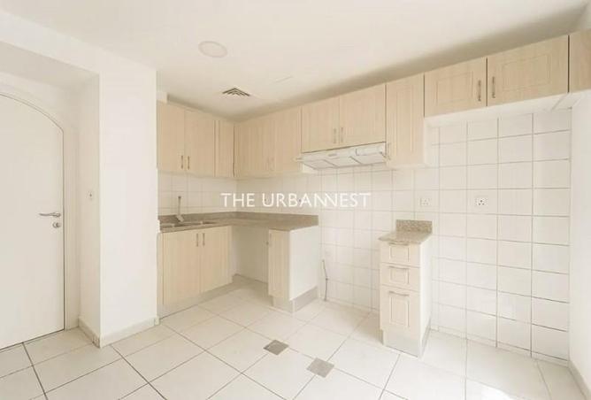 98702244 - Property Image 2