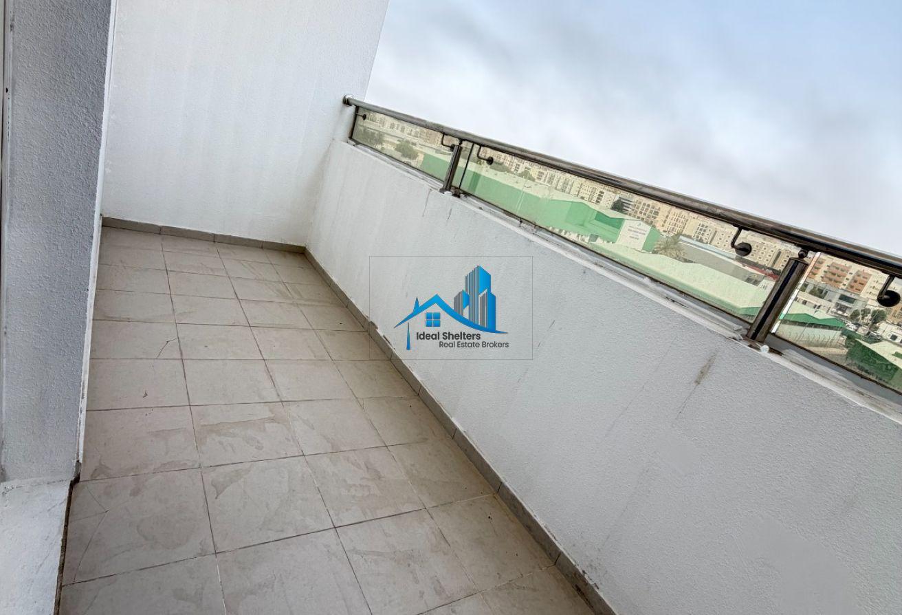 SPACIOU 2BHK WITH BALCONY FULL FAMILY BUILDING 60K photo 11
