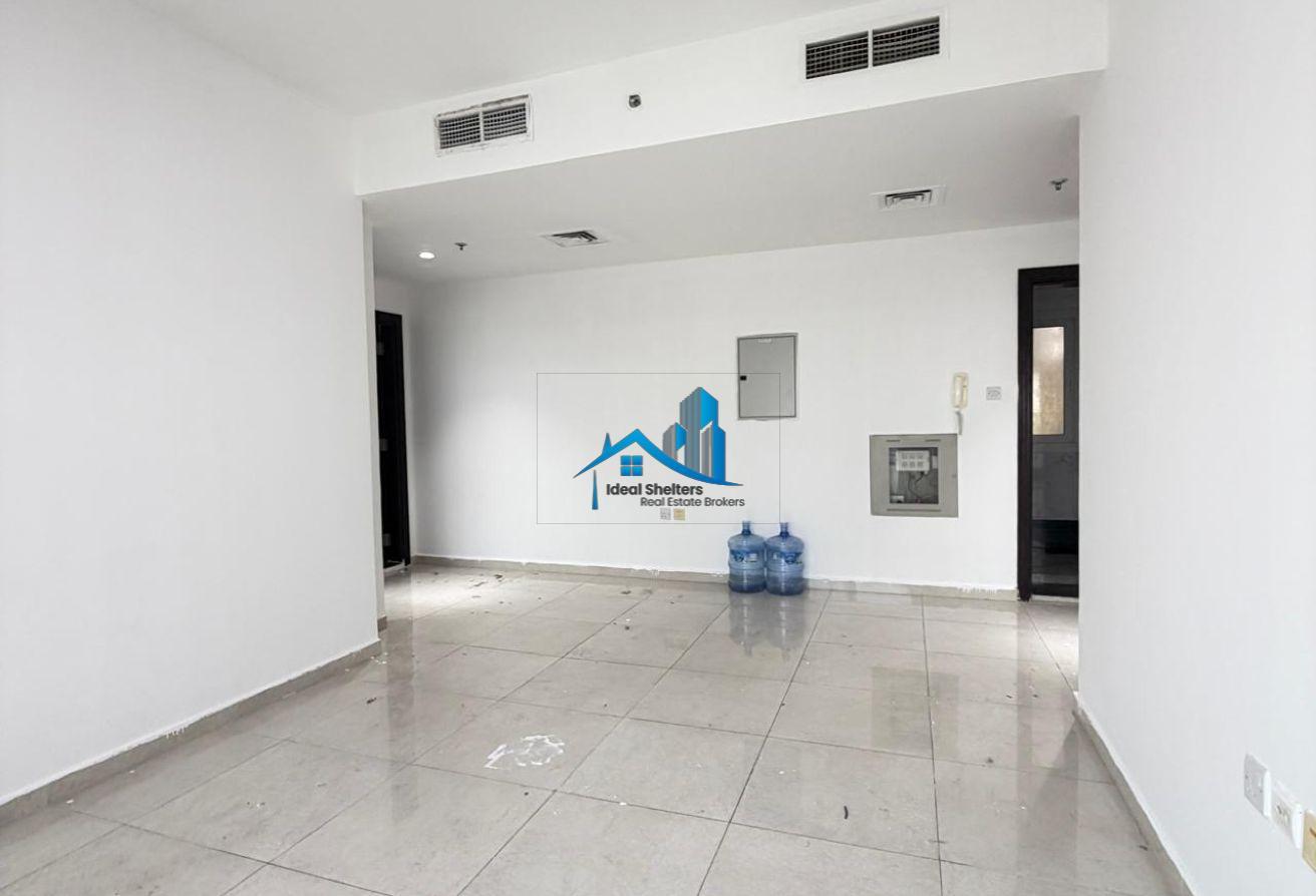SPACIOU 2BHK WITH BALCONY FULL FAMILY BUILDING 60K photo 6