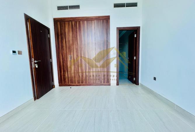 54526388 - صورة العقار 3