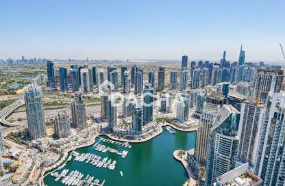 Apartment - 4 - 6 for rent in Cayan Tower - Dubai Marina - Dubai Apartment - 4 - 6 for rent in Cayan Tower - Dubai Marina - Dubai
