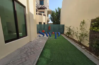 فيلا - 4 غرف نوم - 6 حمامات للايجار في قرية الخالدية - الخالدية - أبوظبي