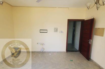 Apartment - Studio - 1 Bathroom for rent in Bu Tina - Al Sharq - Sharjah