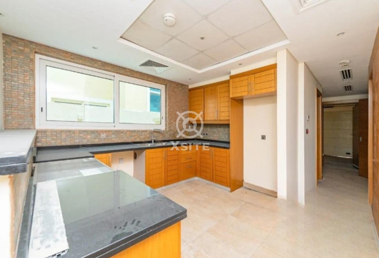 Elegant 4 BR + Maid | Vacant | Ready To Move photo 9