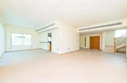 Villa - 4 - 5 for rent in Legacy Nova Villas - District 9 - Jumeirah Park - Dubai