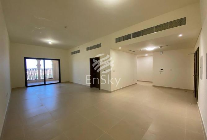 53167593 - Property Image 2