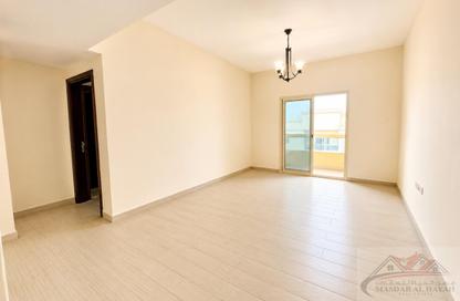 Apartment - 1 Bedroom - 2 Bathrooms for rent in Muwaileh 29 Building - Muwaileh - Sharjah