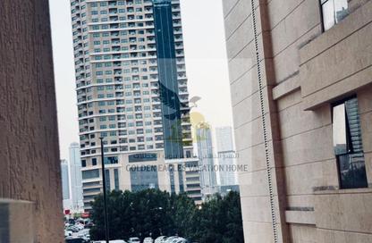 Apartment - 2 - 2 for rent in Al Qasba Plaza Building - Al Majaz 3 - Al Majaz - Sharjah