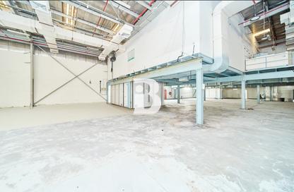 Warehouse - Studio for rent in Al Quoz 2 - Al Quoz - Dubai