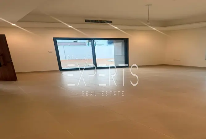 152842245 - Property Image 2
