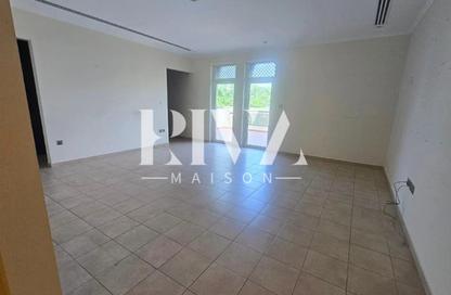 Villa - 4 Bedrooms - 4 Bathrooms for rent in Jumeirah Park - Dubai