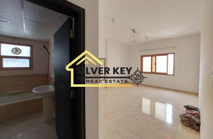 Apartment - 2 Bedrooms - 2 Bathrooms for rent in Budaniq - Al Qasimia - Sharjah Apartment - 2 Bedrooms - 2 Bathrooms for rent in Budaniq - Al Qasimia - Sharjah