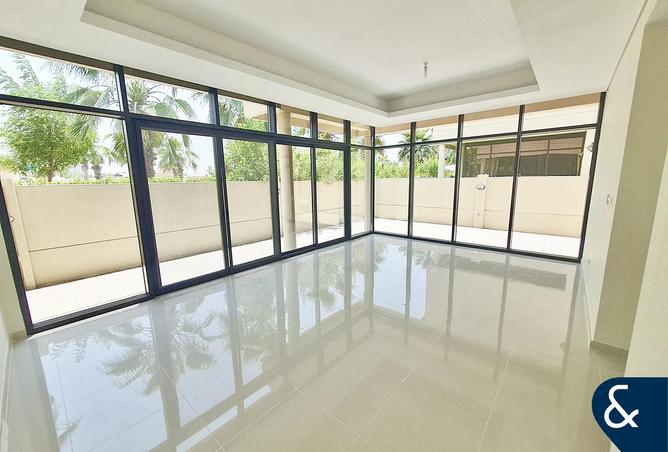 104687201 - Property Image 2