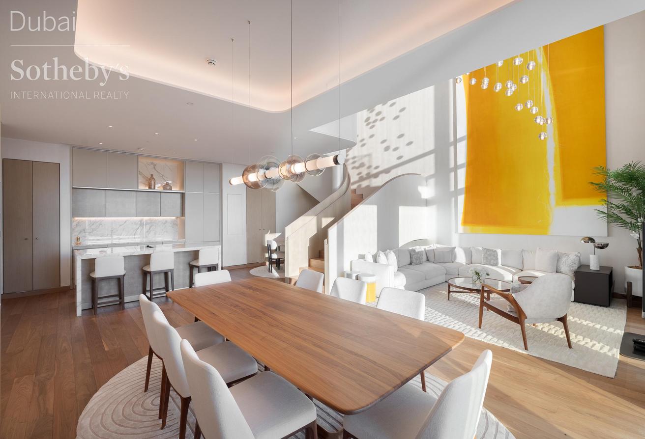 Furnished Four Seasons Duplex on the Canal photo 3