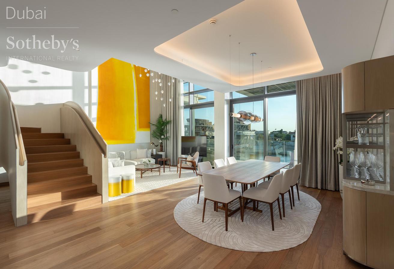 Furnished Four Seasons Duplex on the Canal photo 2