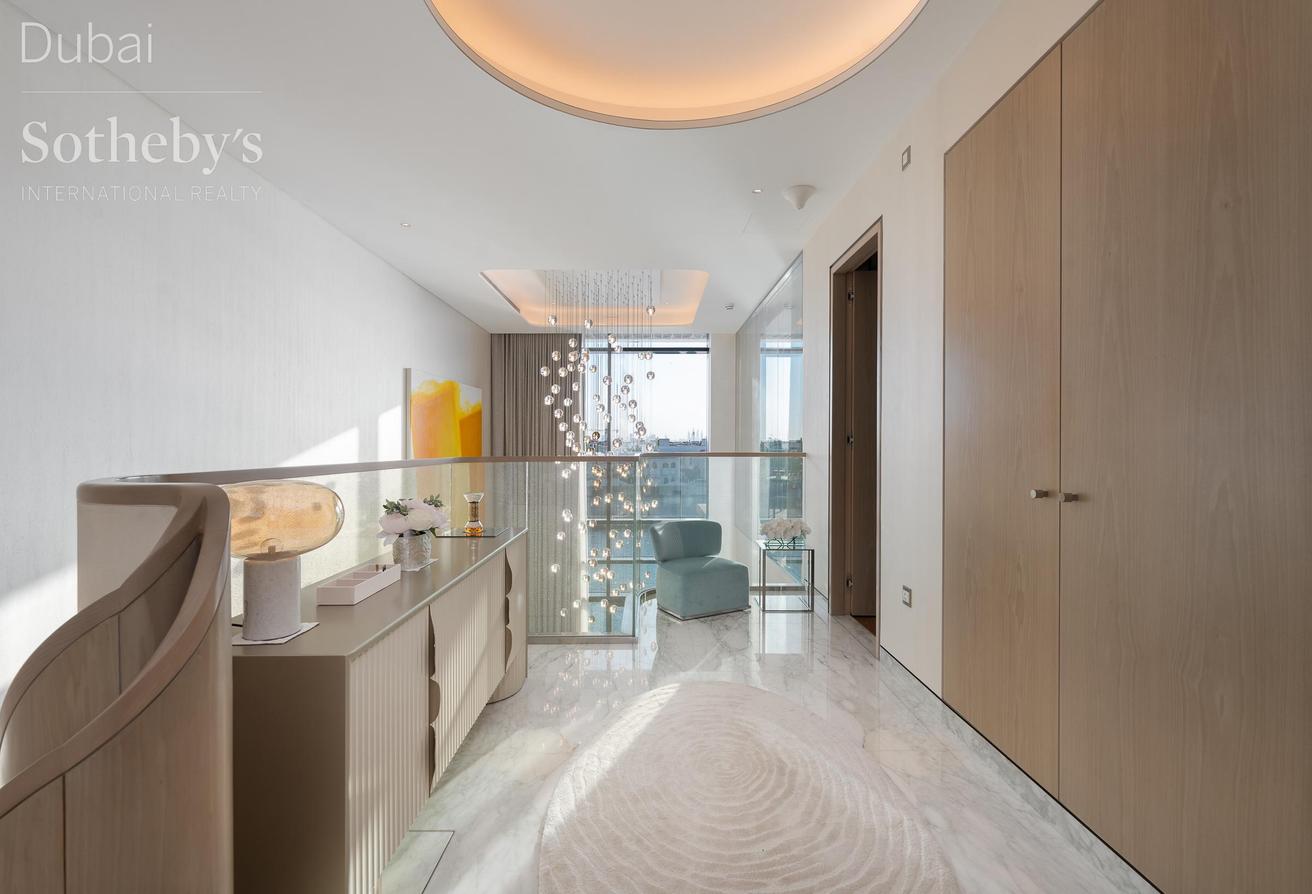 Furnished Four Seasons Duplex on the Canal photo 12