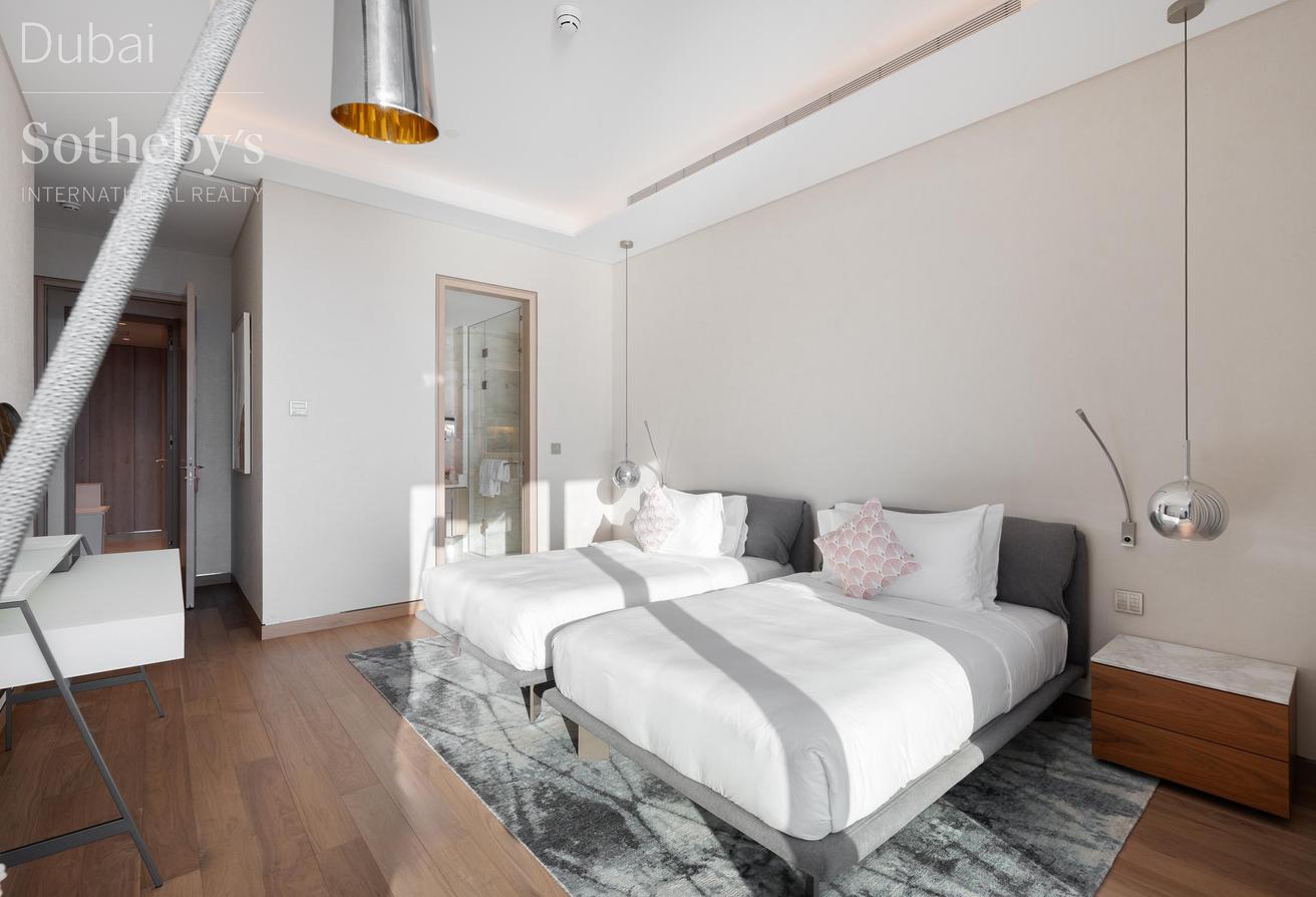 Furnished Four Seasons Duplex on the Canal photo 26