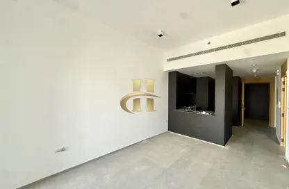 شقة - غرفة نوم - 1 حمام للايجار في مبني س ه 1 - منطقة 14 - قرية جميرا الدائرية - دبي